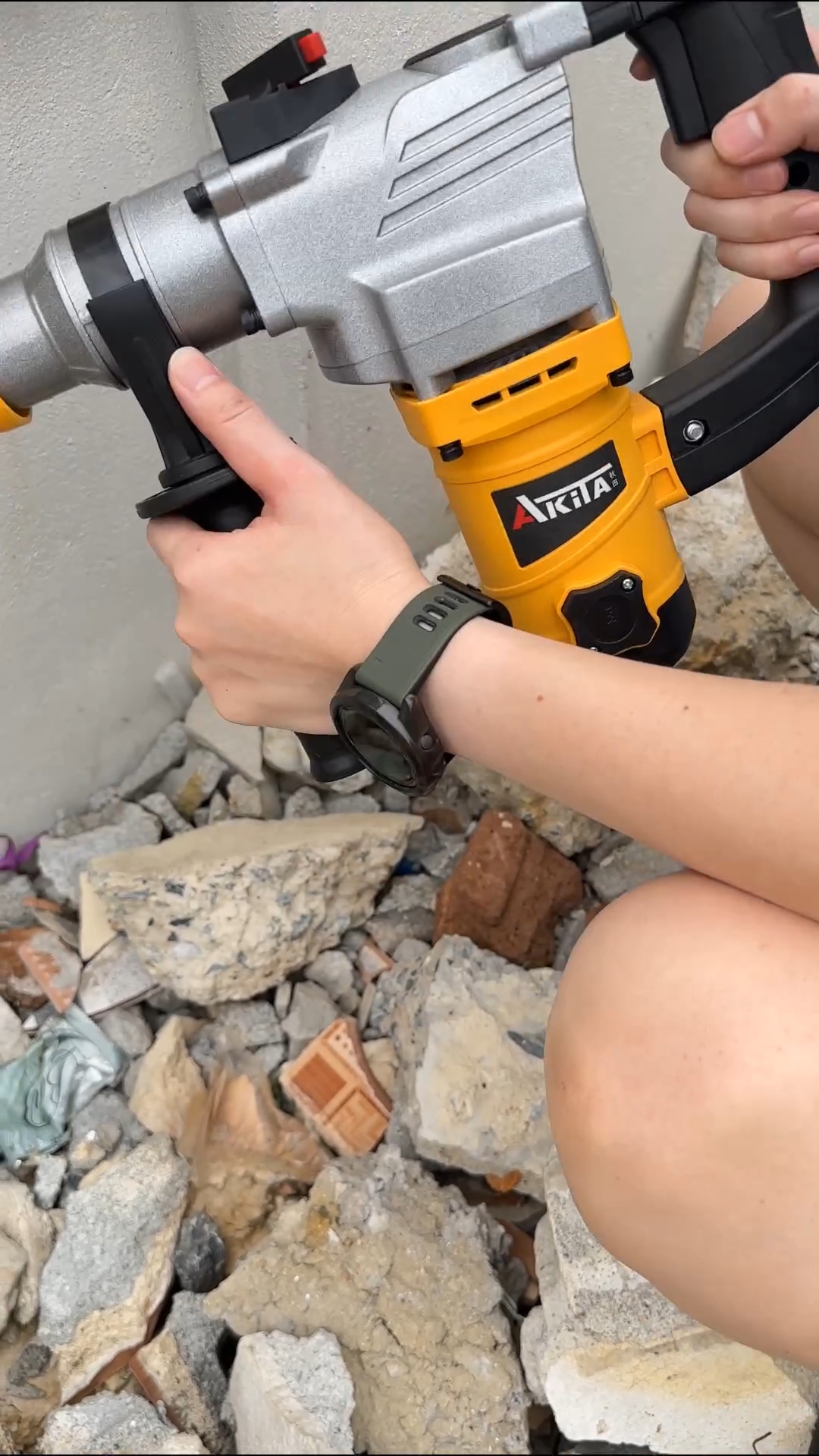 สว่านสกัด 2 ระบบ ยี่ห้อ AKITA รุ่น AKT-2926-Y