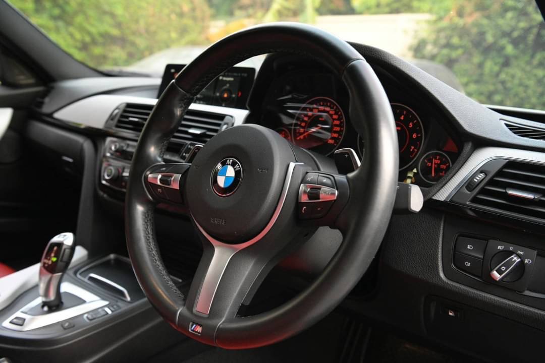 BMW 330e M Sport ปี 2018