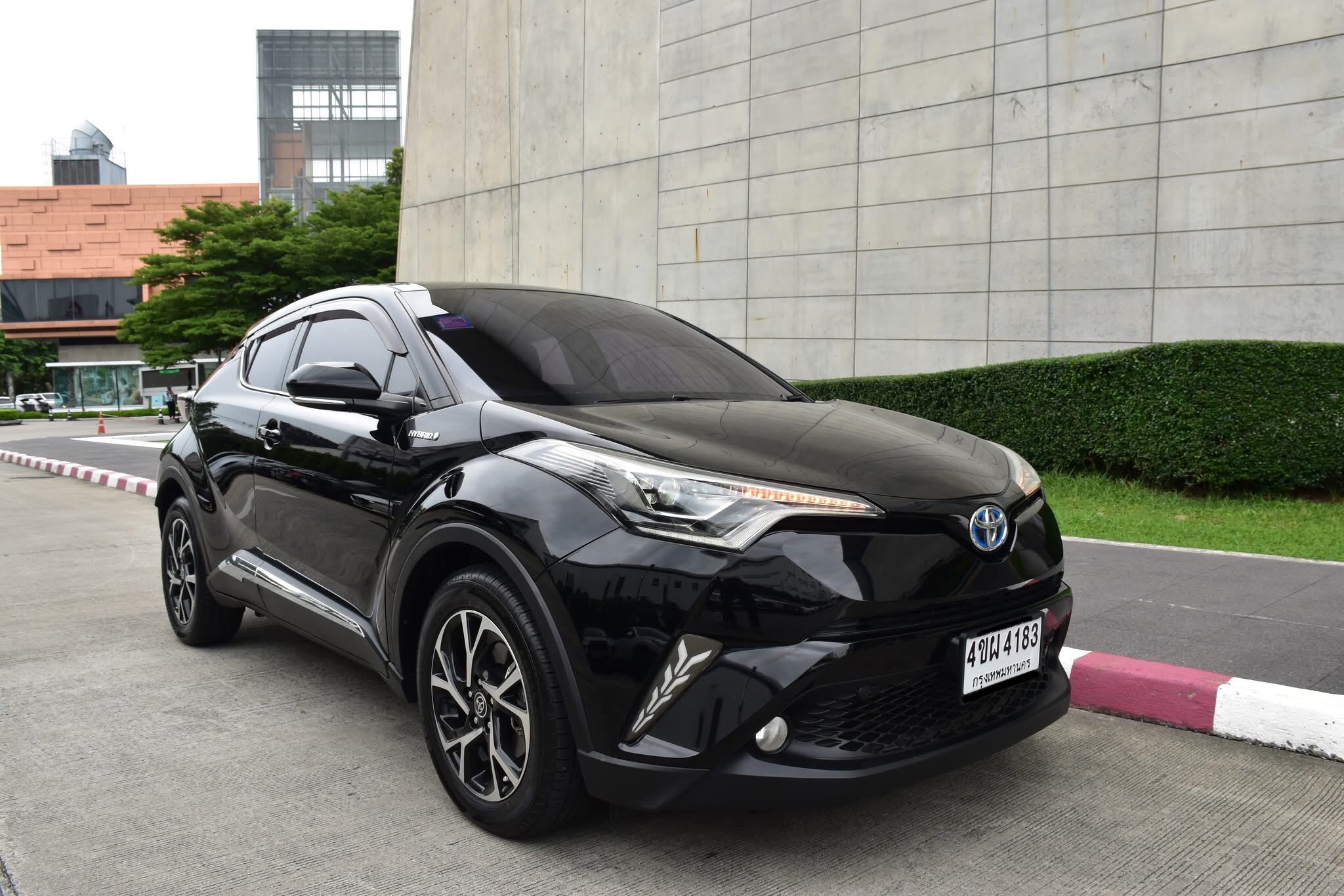 Honda CHR 1.8 HV Mid ปี2019