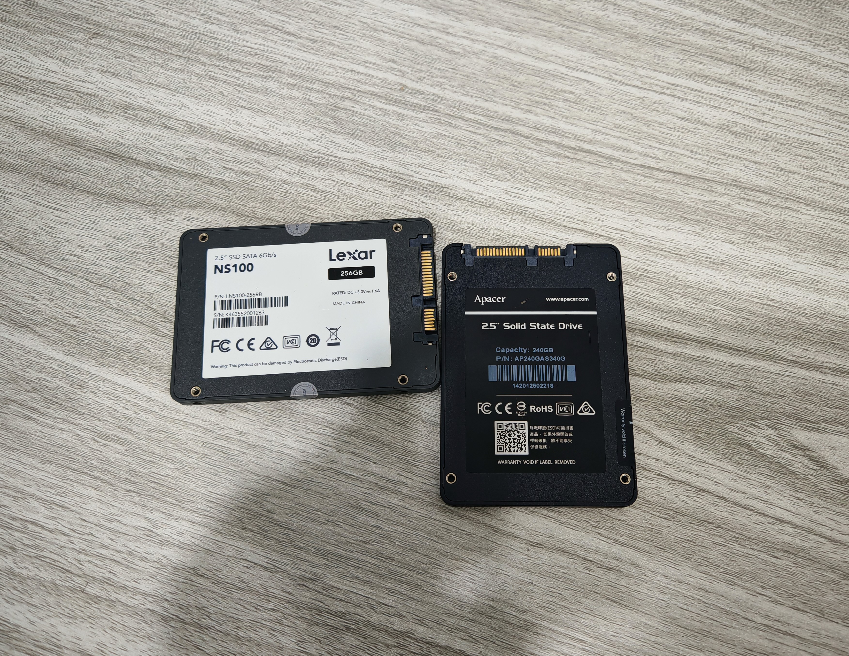 แพ็คคู่ Apacer SSD 240GB และ Lexar 256GB