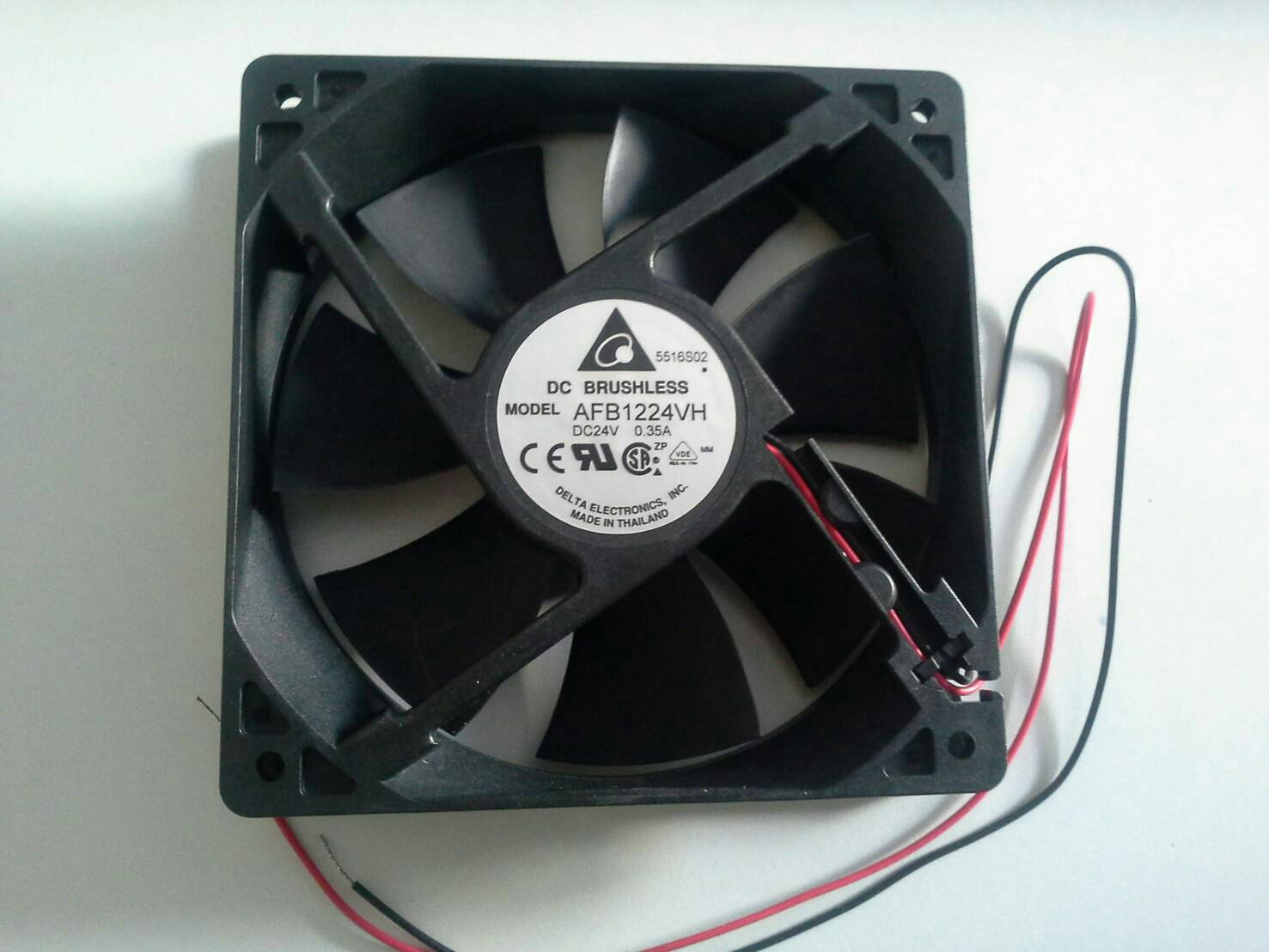 AFB0412VHA-AF00 12VDC