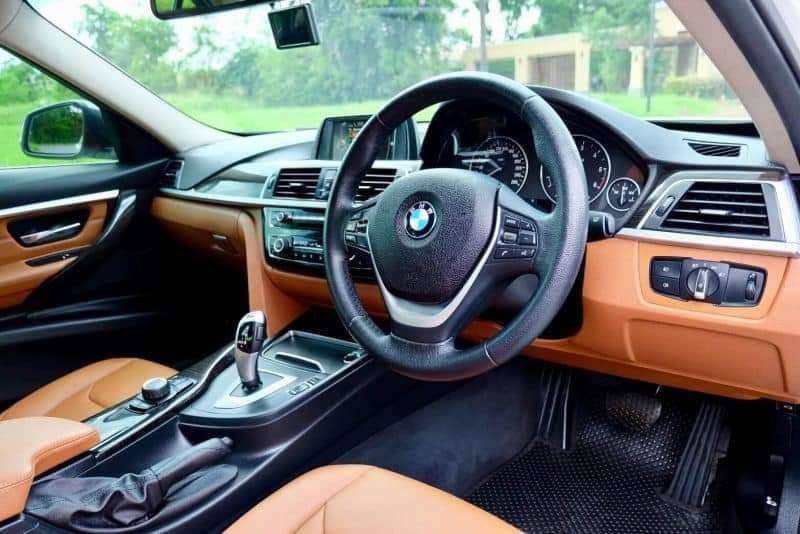 BMW F30 320D LCI ปี 2017