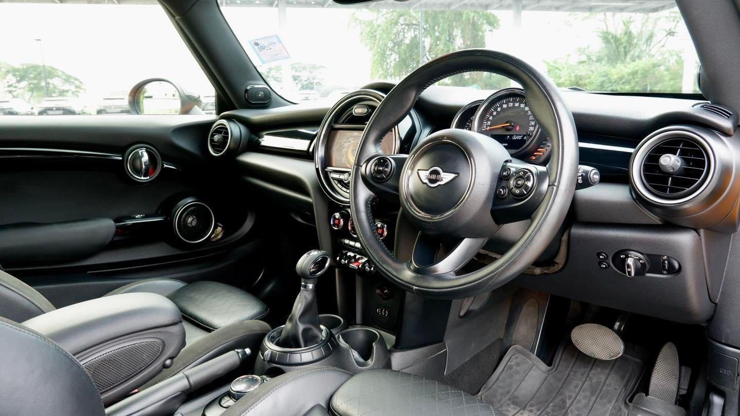 Mini Cooper S F56 ปี 2017
