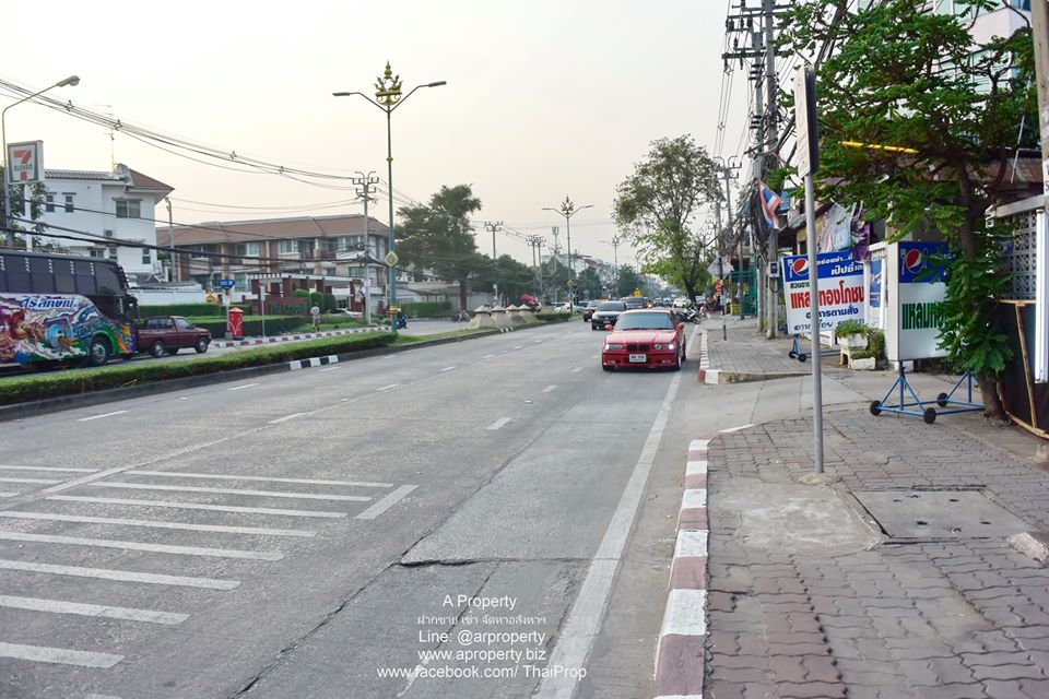 คอนโด บ้านร่มไม้สนามบินน้ำ