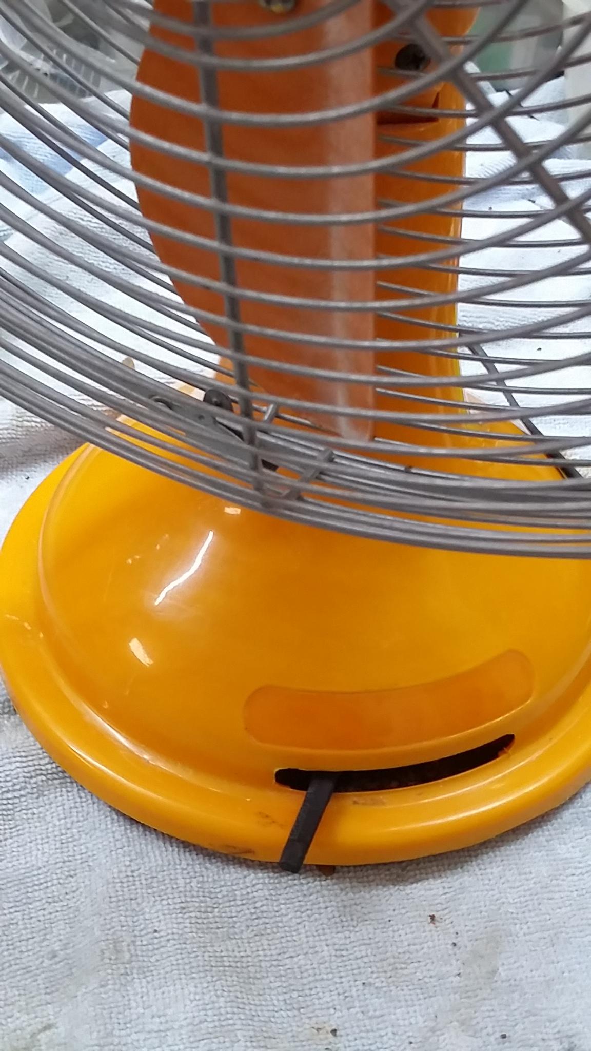 ซ่อมพัดลมดีไซน์ย้อนยุค ยี่ห้อ CLARTE รุ่น CT822IF อาการปรับระดับความแรงไม่ได้