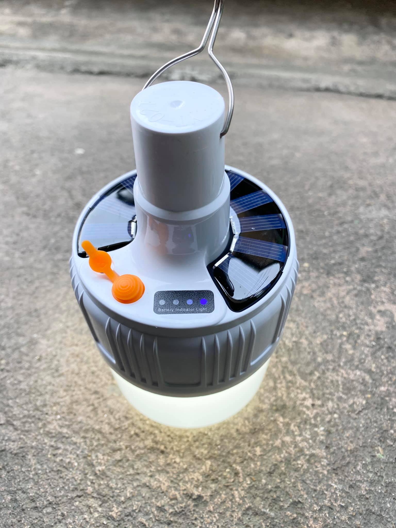 หลอดไฟแขวนสว่าง โซล่าเซลล์