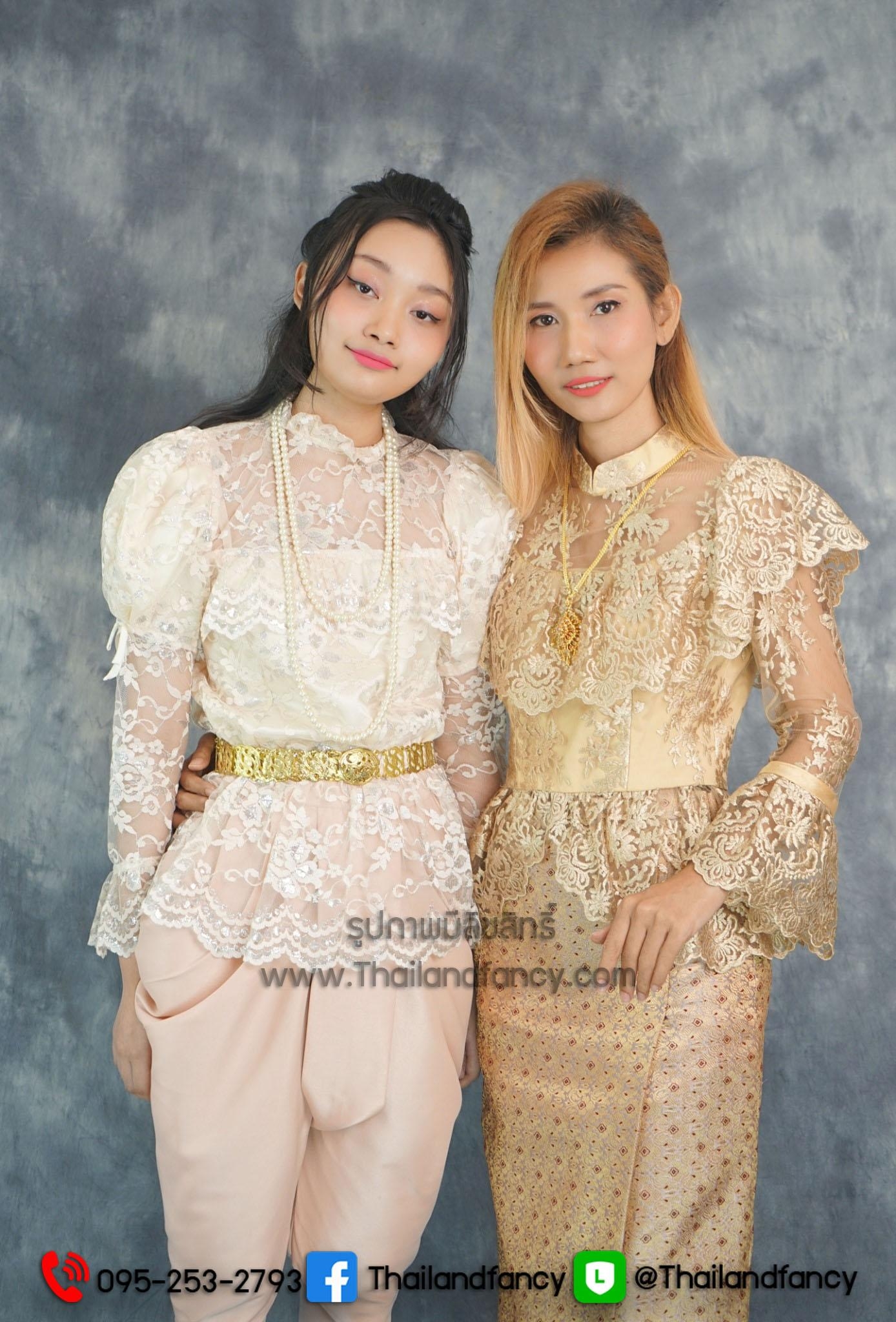 ชุดไทยย้อนยุค ชุดไทยร่วมสมัย ชุดไทยประยุกต์ ชุดไทยรัขกาลที่5 ชุดไทยแขนพองยาว ชุดไทยเสื้อลูกไม้แขนพองสวมโจงกระเบนสีโรสโกลด์