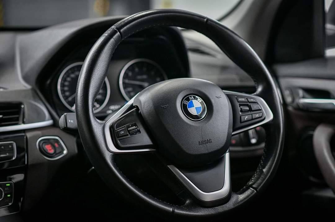 BMW X1 sDrive1.8i xline เบนซิน ปี 2017