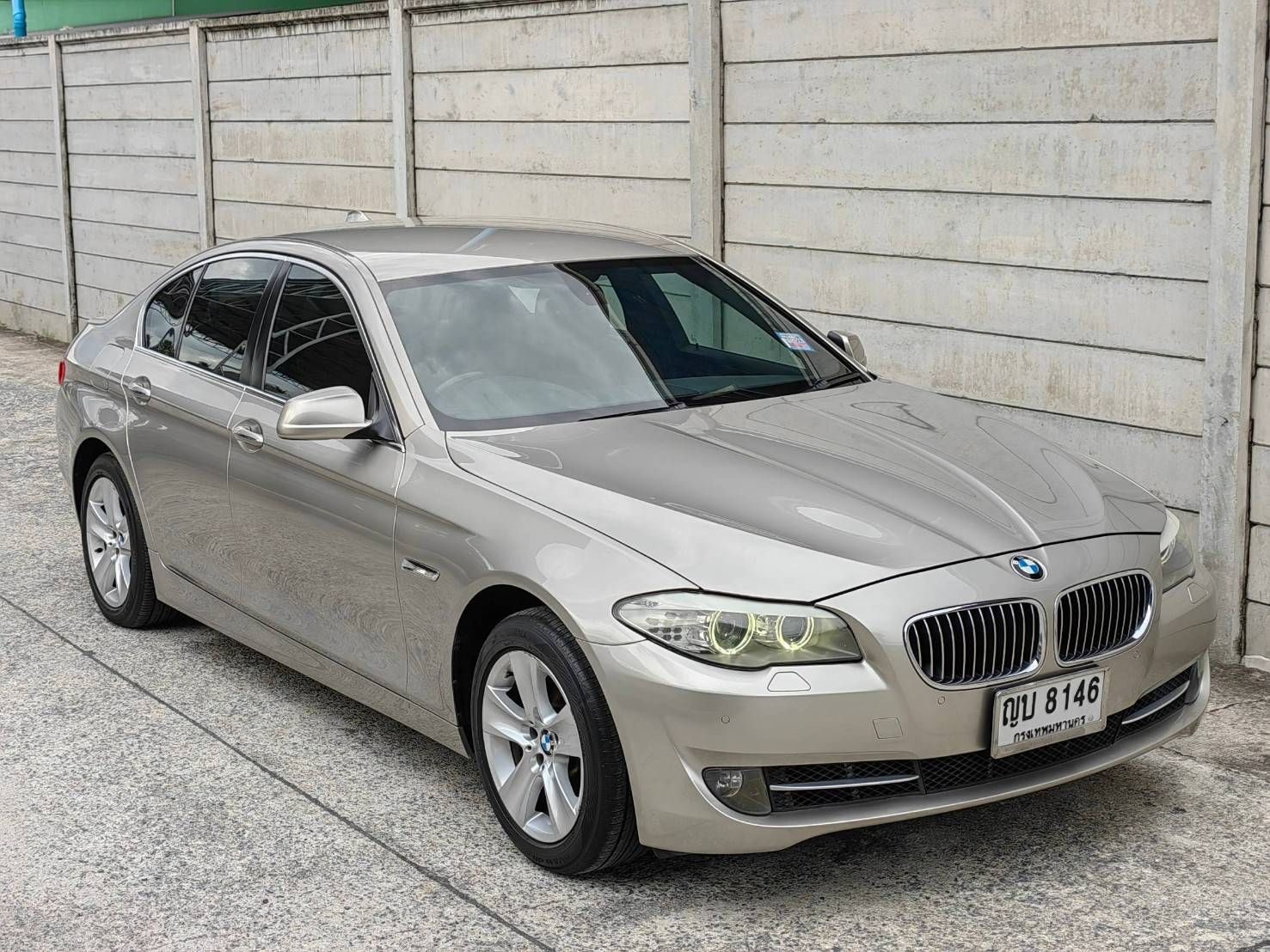 BMW 520d Luxury ปี2011