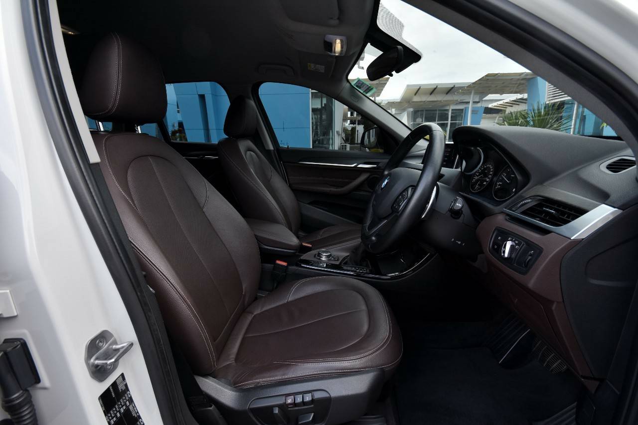 Bmw X1 sDrive18d ปี 2017