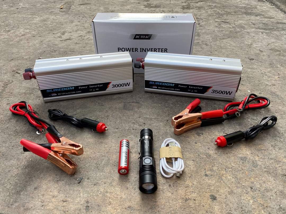 อินเวอร์เตอร์แปลงไฟ 12V เป็นไฟ 220V มี2 ขนาด 3,000W และ 3,500w ยี่ห้อ Suredom