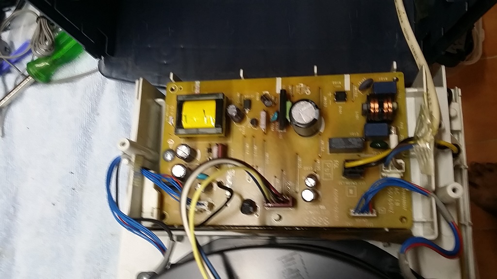 ซ่อมเครื่องฟอกอากาศ ยี่ห้อ Fujitsu รุ่น DASY30S อาการเครื่องไม่ทำงาน