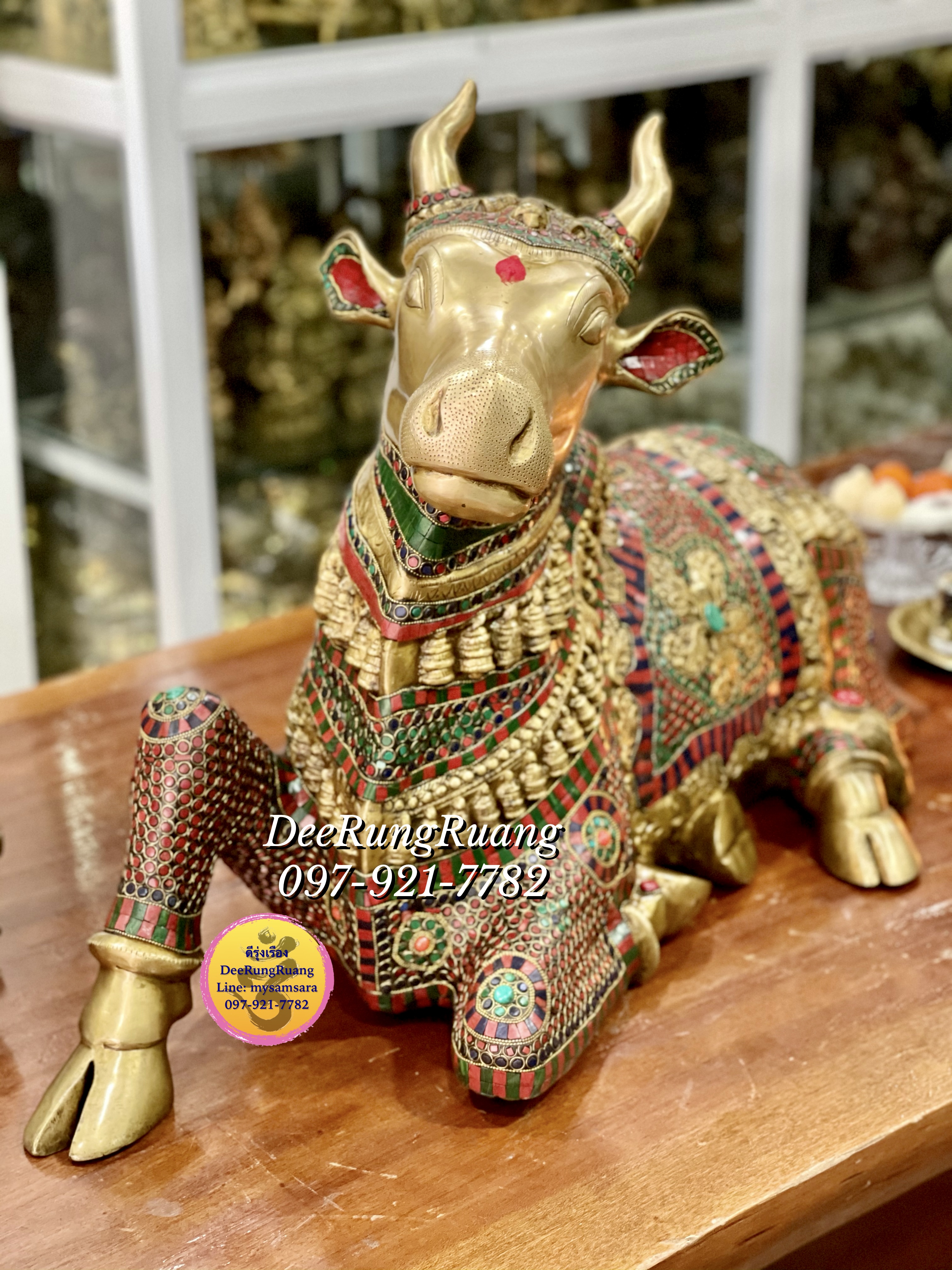 พระโคนนทิ สูง 22 นิ้ว (พาหนะแห่งพระศิวะ)***องค์ใหญ่..ประดับหินสี**