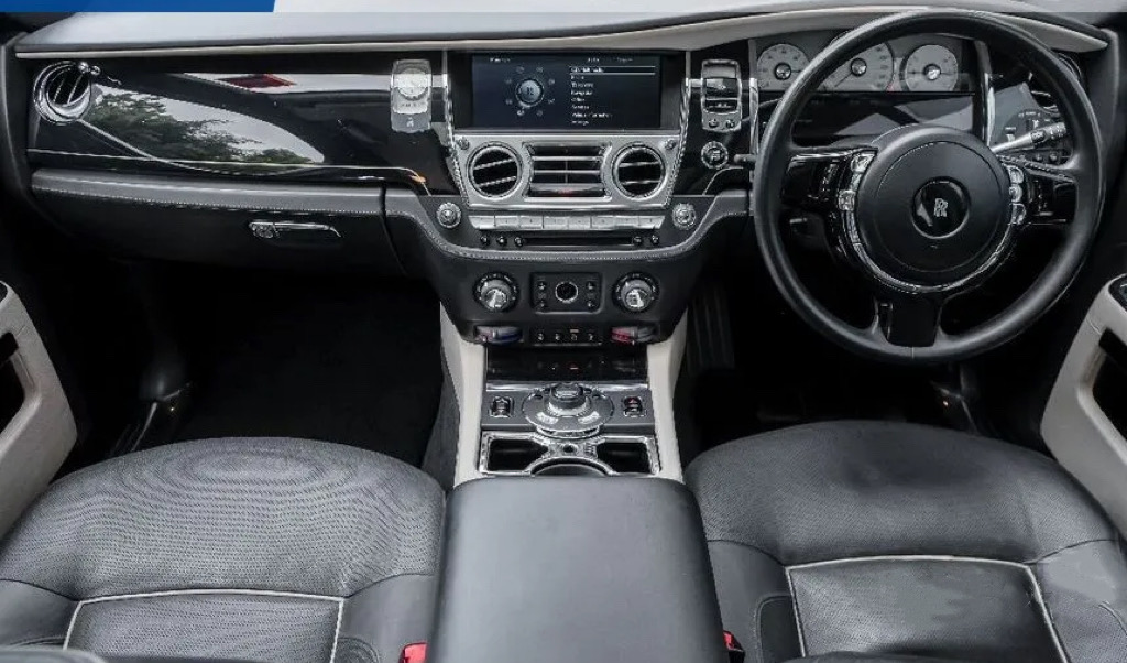 Roll-Royce Ghost ปี 2014