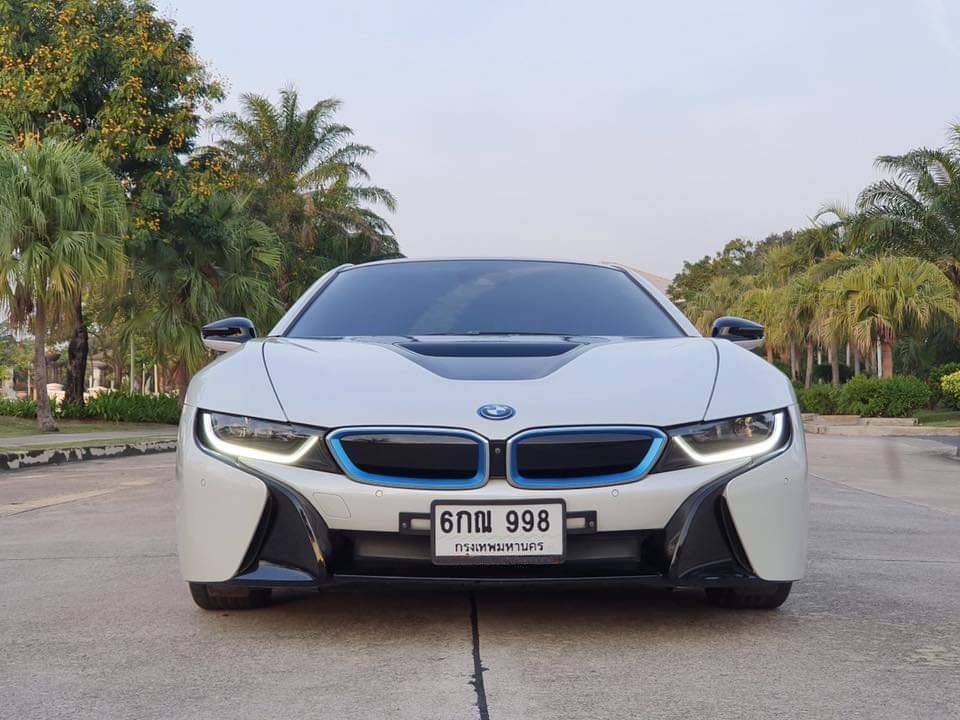 BMW i8 ปี 2015