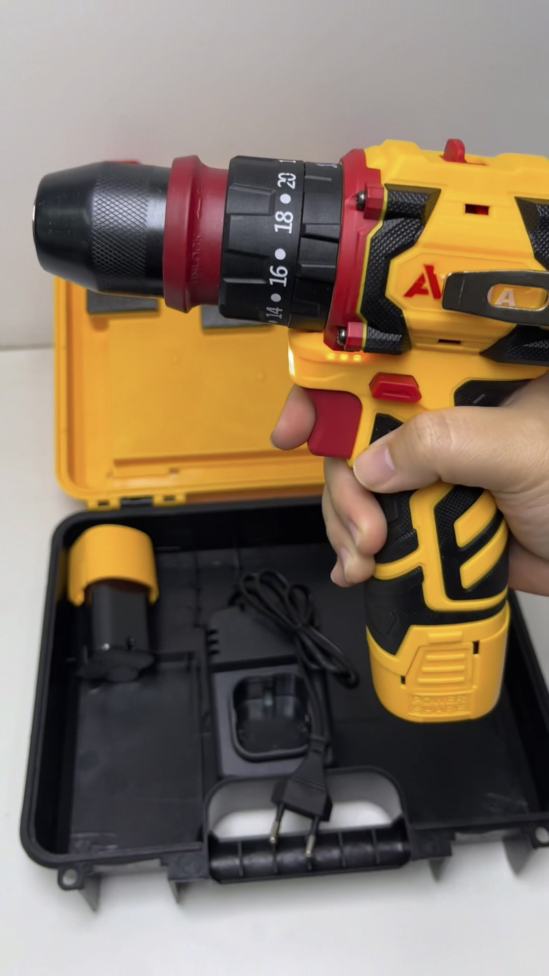 สว่านไขควงกระแทกไร้สาย 2in1 ยี่ห้อ AKITA รุ่น AK-SCDB-16.8V