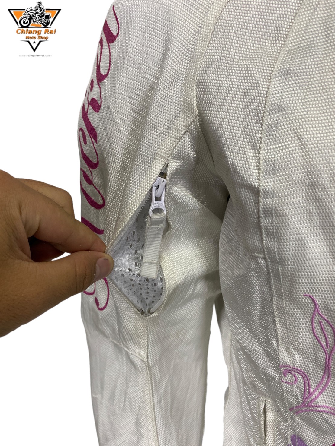 เสื้อขี่มอเตอร์ไซด์( มือสอง) RCSA 493: อก 46" ยาว 25" (L)**JOE ROCKET**