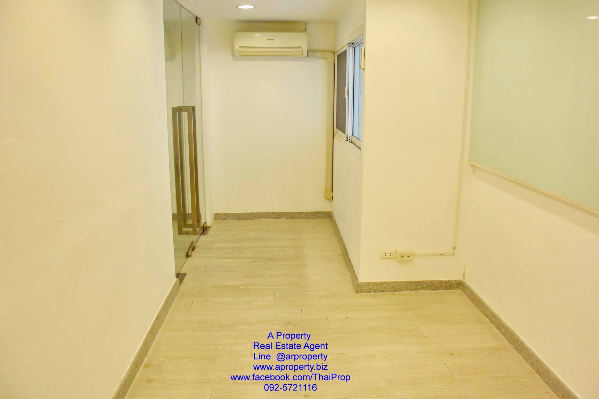 ให้เช่า Office เฉพาะชั้น ในซอยอารีย์