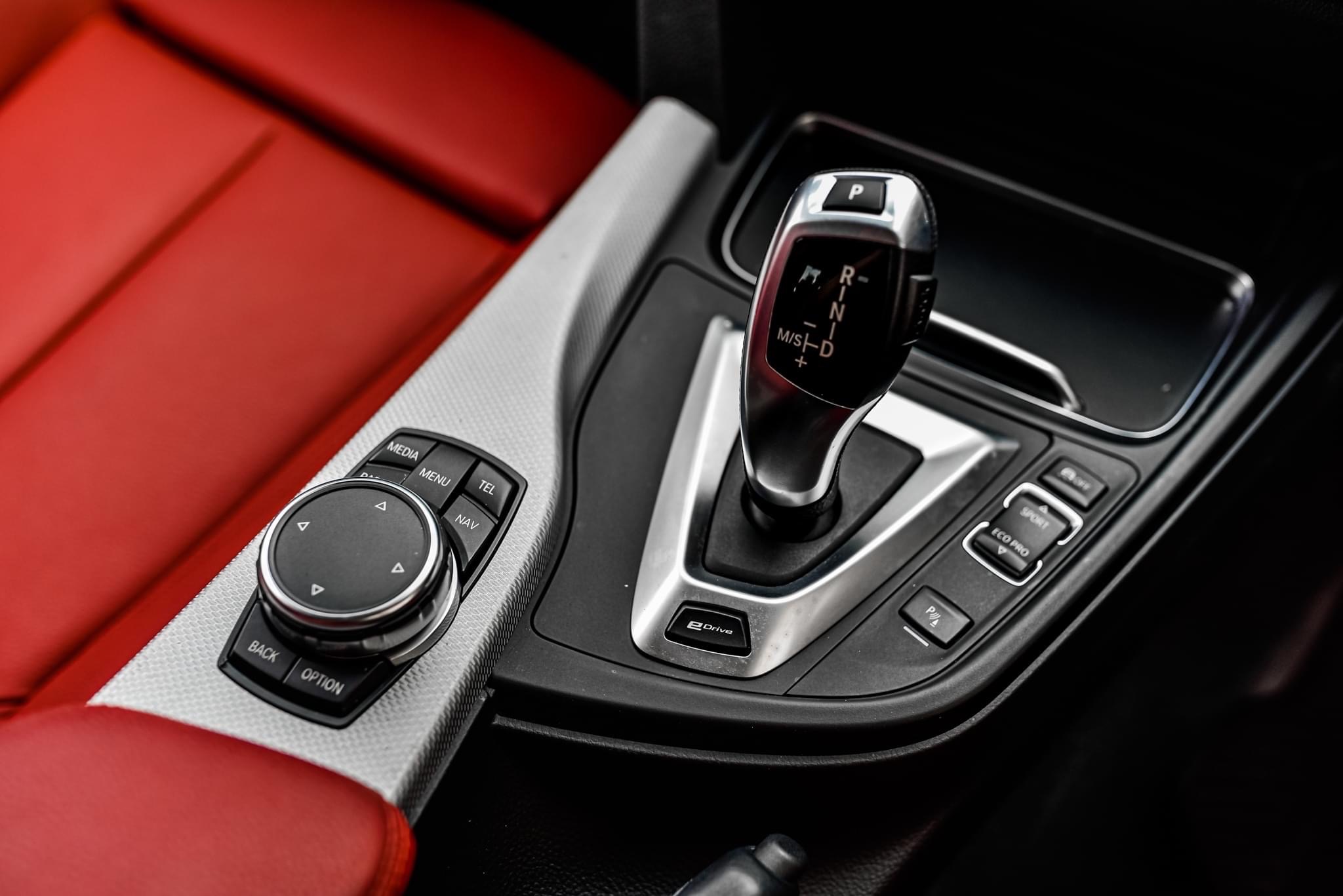 BMW 330e Msport เลขไมล์นางฟ้า ปี 2016
