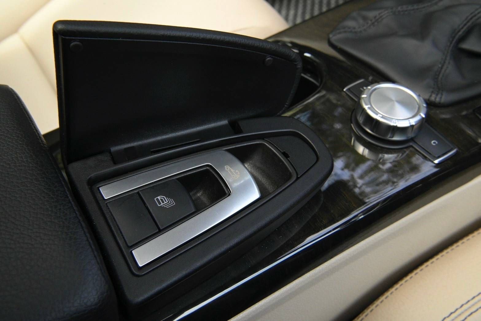 Mercedes-Benz SLK 250 AMG ปี 2012
