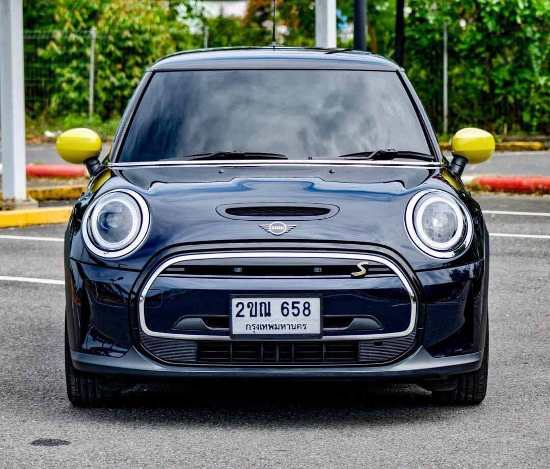 MINI Cooper SE MINI Yours Enigmatic Black Metallic ปี 2021