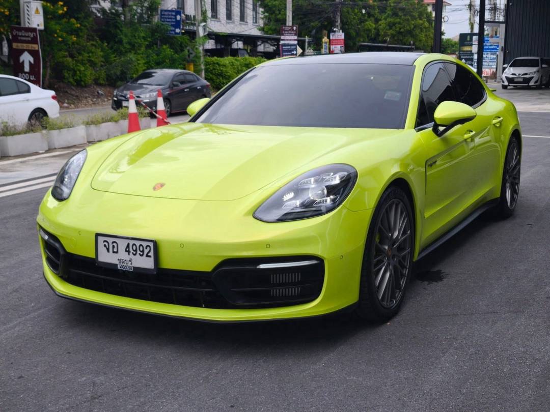 Porsche Panamera Platinum Edition ปี 2024