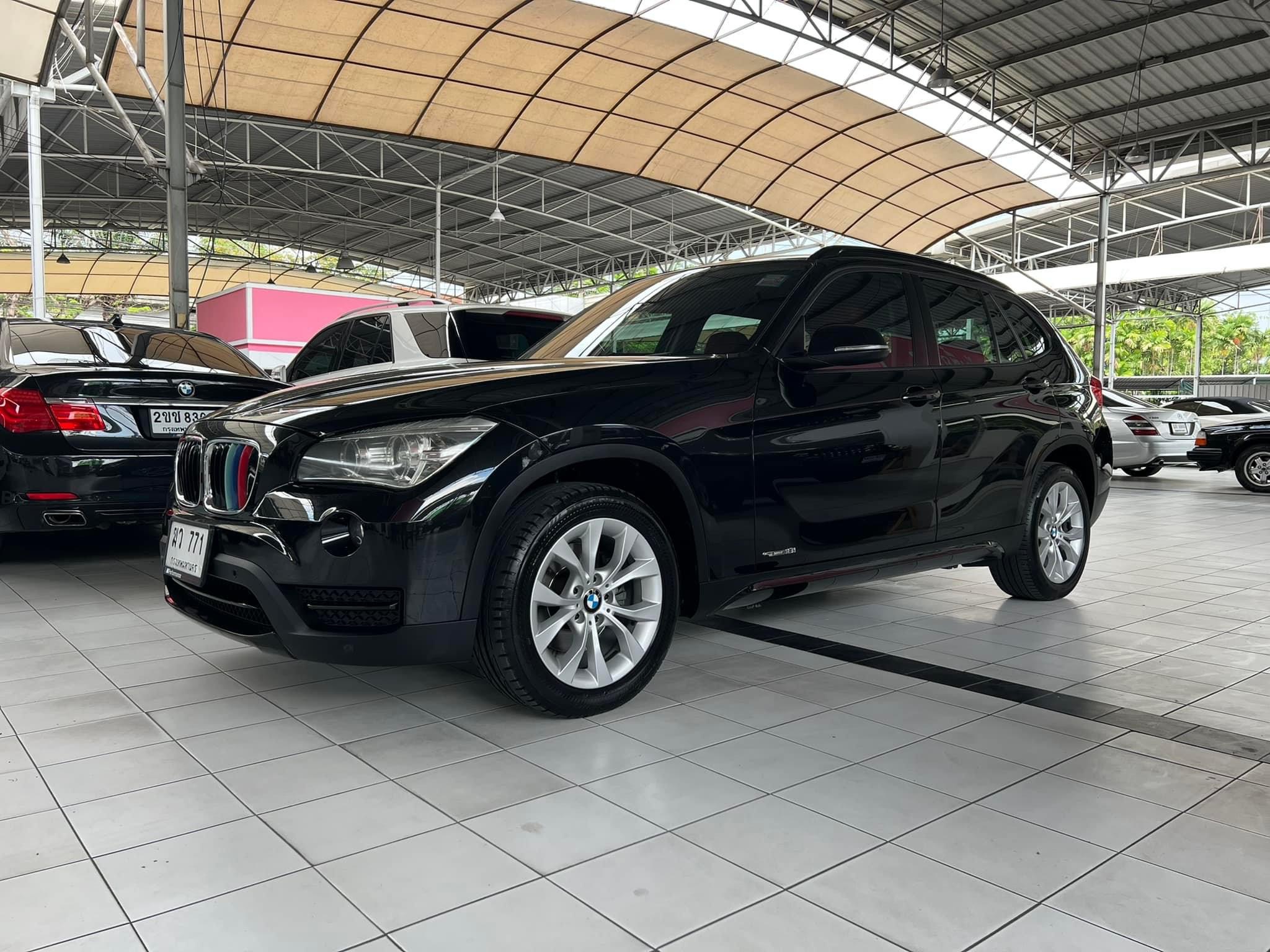 BMW X1 sDrive18i Sport LCI ปี 2015