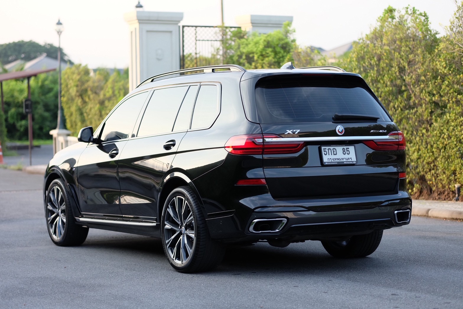 BMW X7 X-Drive 40d M-Sport รถออกปี 2023