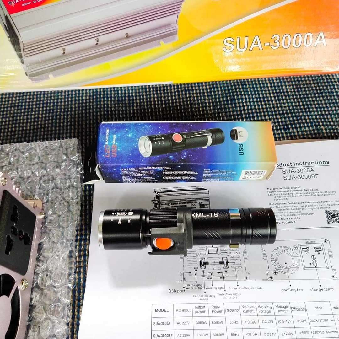 ตัวแปลงไฟ 12V เป็นไฟบ้าน 220V ขนาด 3,000W แถม ตัวคีบแบต +ไฟฉายUSB 1ชิ้น