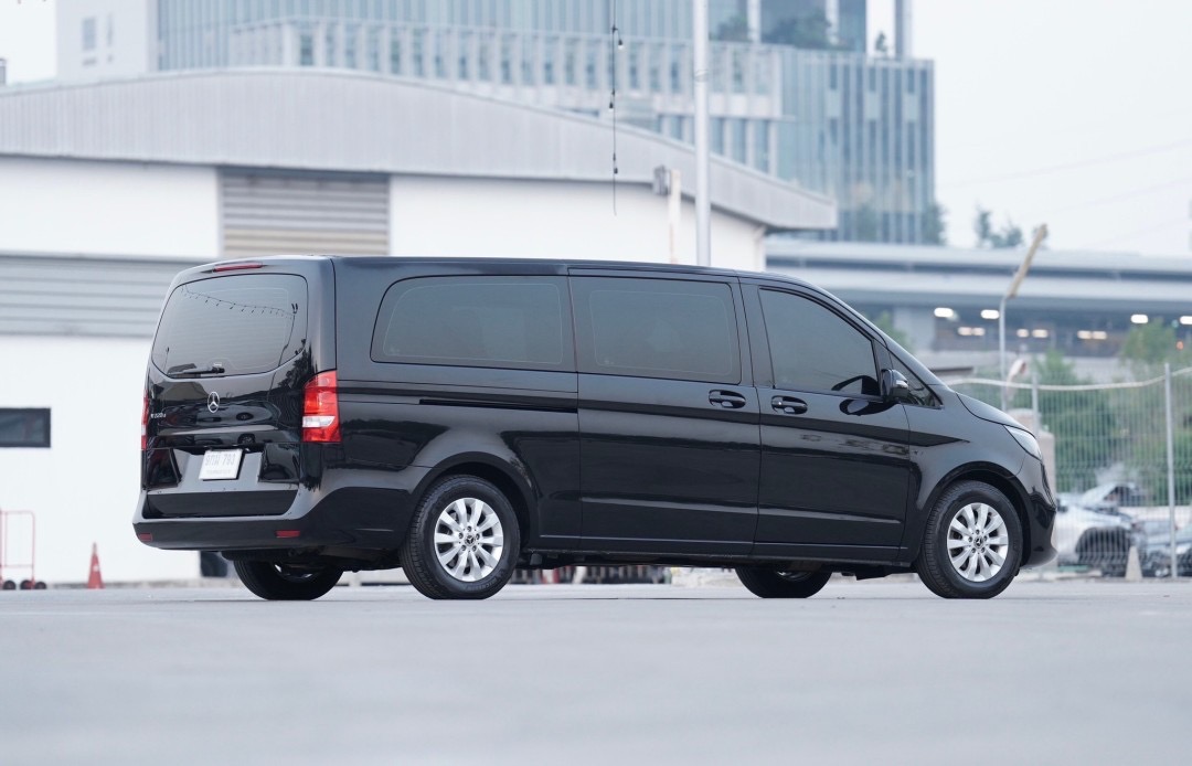 Mercedes Benz V220d ปี 2020