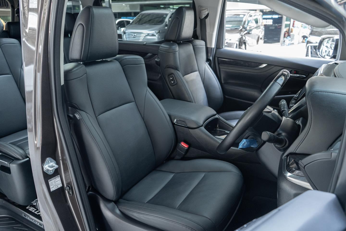 Toyota Velfire 2.5 ZG ปี 2020