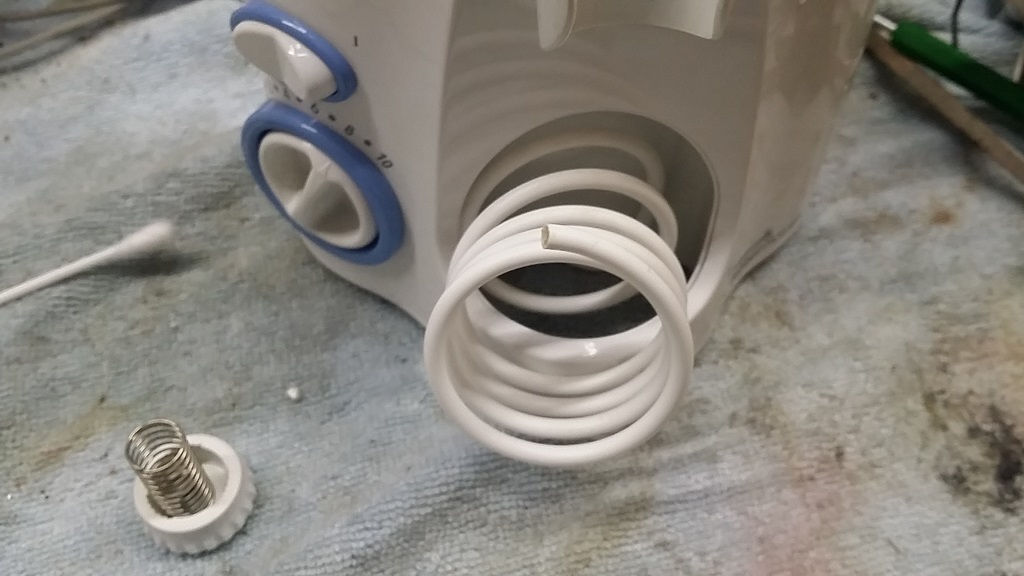 ซ่อมเครื่องทำความสะอาดฟัน ยี่ห้อ WATERPIK รุ่น WP-100W อาการน้ำไม่ออก