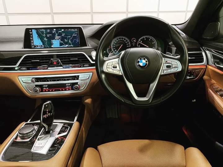 BMW 730Ld M Sport 3.0 Twin Power Turbo 265 hp V6 G12 ปี 2017