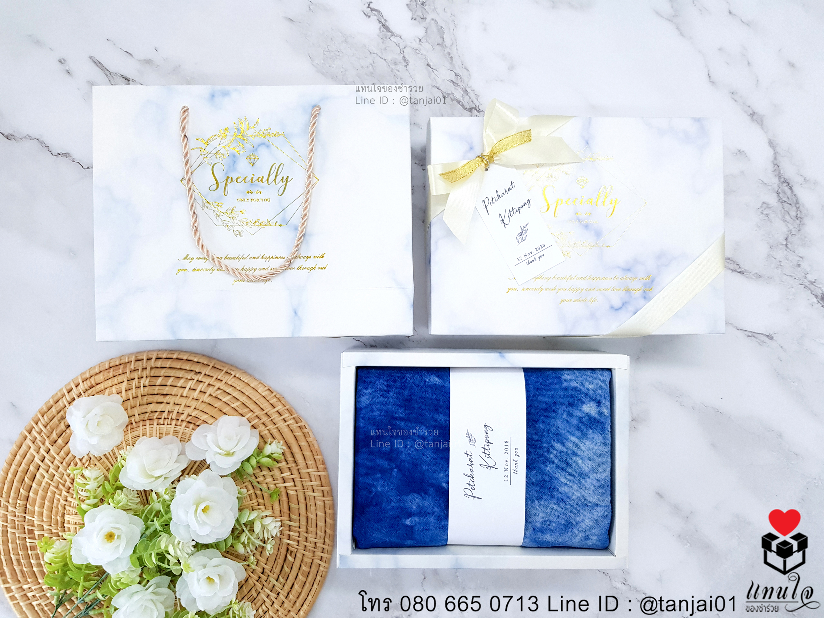 ของรับไหว้ ผ้าพันคอย้อมคราม ผ้าย้อมคราม ของขวัญผู้ใหญ่ ของรับไหว้งานแต่ง ของรับไหว้แฮนเมด เรียบหรู โทนสีน้ำเงิน ไอเดียของรับไหว้