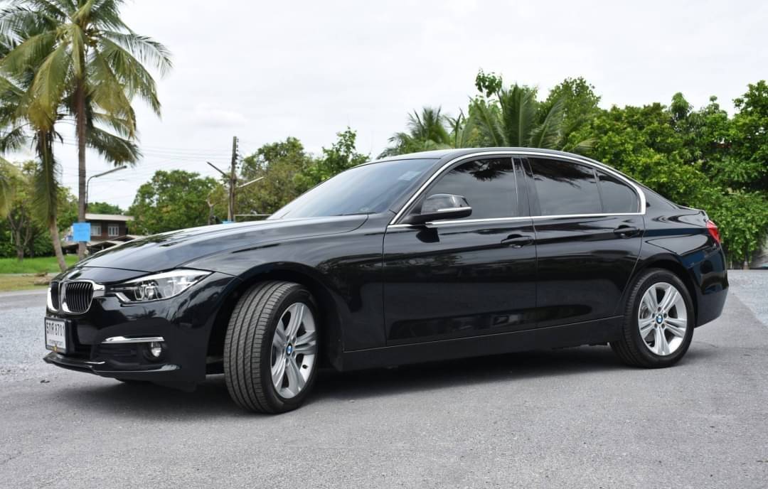 BMW 320D Luxury ปี 2016