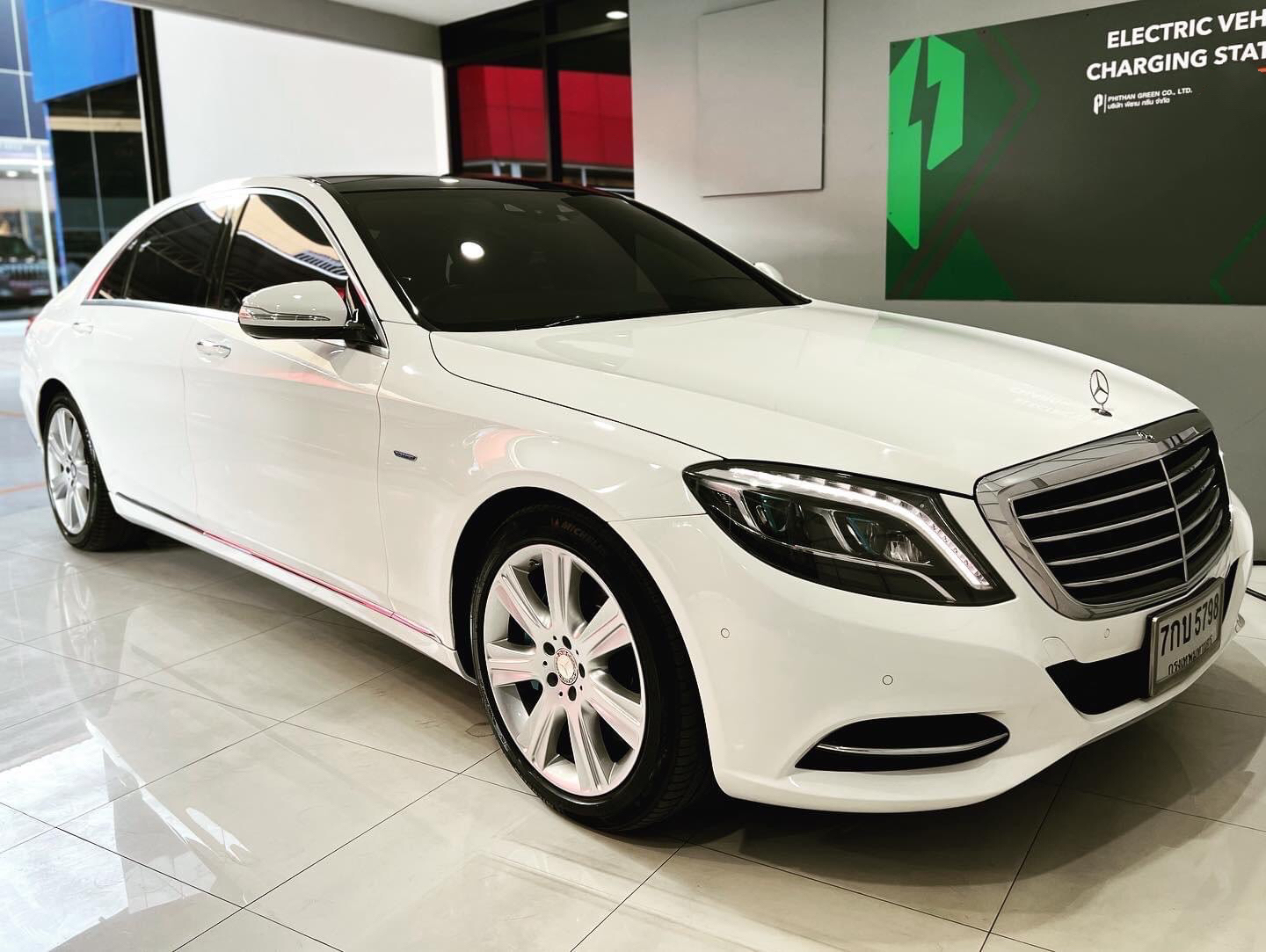 Mercedes Benz S500e V6 3.0 Executive Plug-in Hybrid เบรคฟ้า ปี 2017