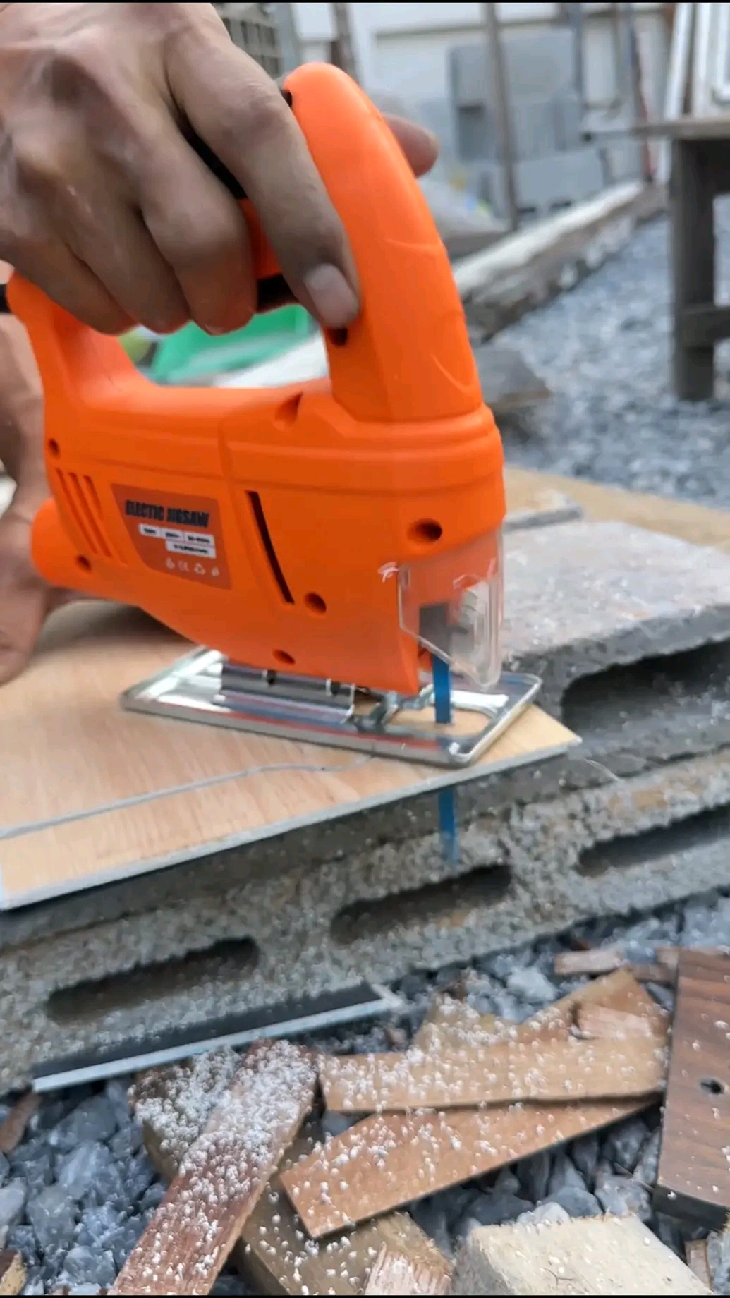 จัดโปรโมชั่น คู่หู เลื่อยจิ๊กซอ ONSEN รุ่น ON-431 และเครื่องขัดกระดาษทรายแบบสั่น BONCHI รุ่น 4510H