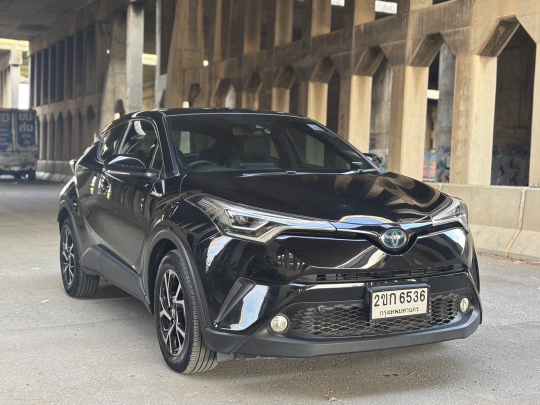 Toyota C-HR 1.8 Hybrid High รุ่นTop 2019