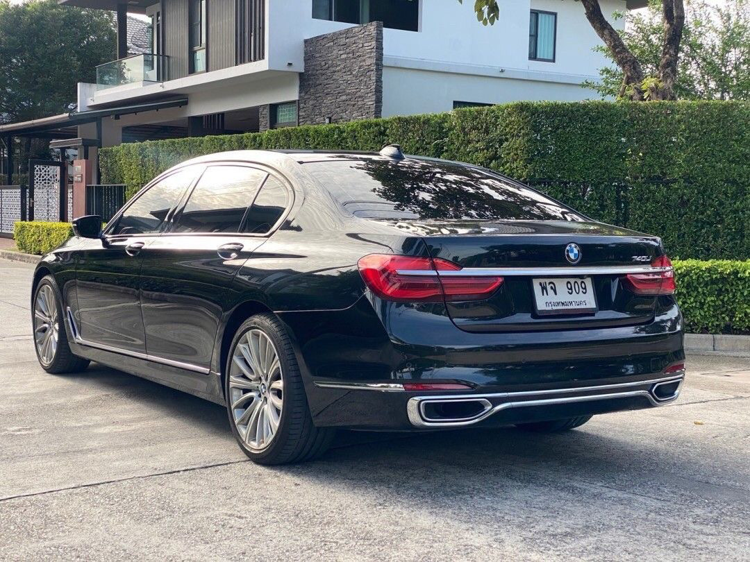 BMW 740LI สีดำ ปี 2016