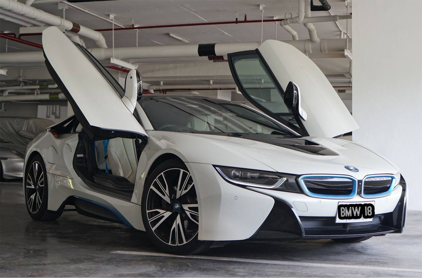 BMW i8 Pure Impulse (top option) ปี2015