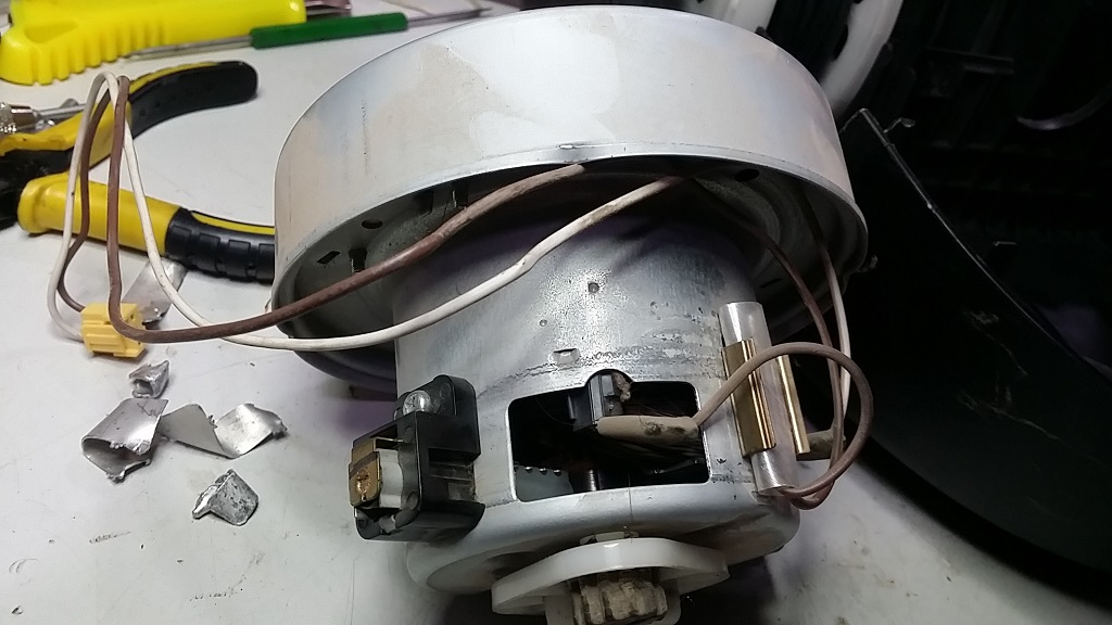 ซ่อมเครื่องดูดฝุ่น ยี่ห้อ SAMSUNG รุ่น SC5451 อาการไฟเข้าแต่มอเตอร์ไม่ทำงาน