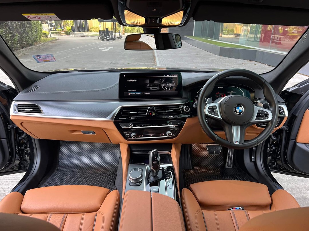 BMW G30 530e M Sport LCI ปี 2021 (จด 2022)