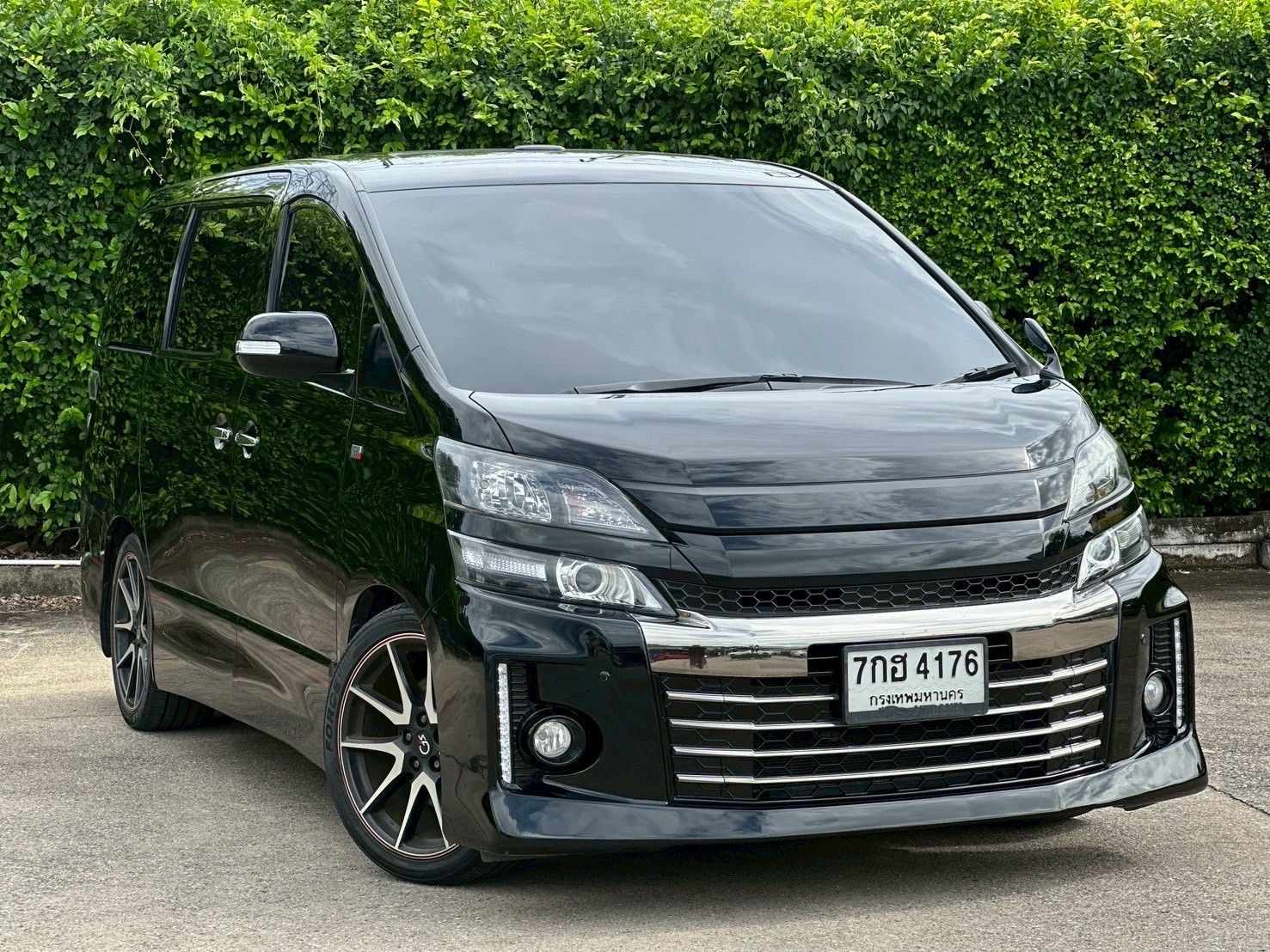 Toyota Vellfire 2.4 GS ปี 2013