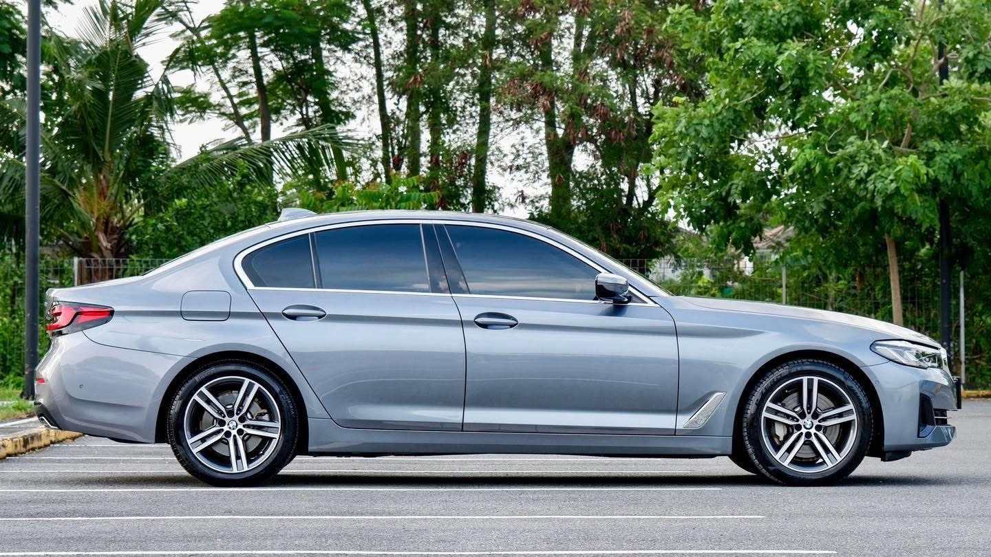 BMW G30 530e Elite Plug-in Hybrid LCI Minorchange ปี 2021