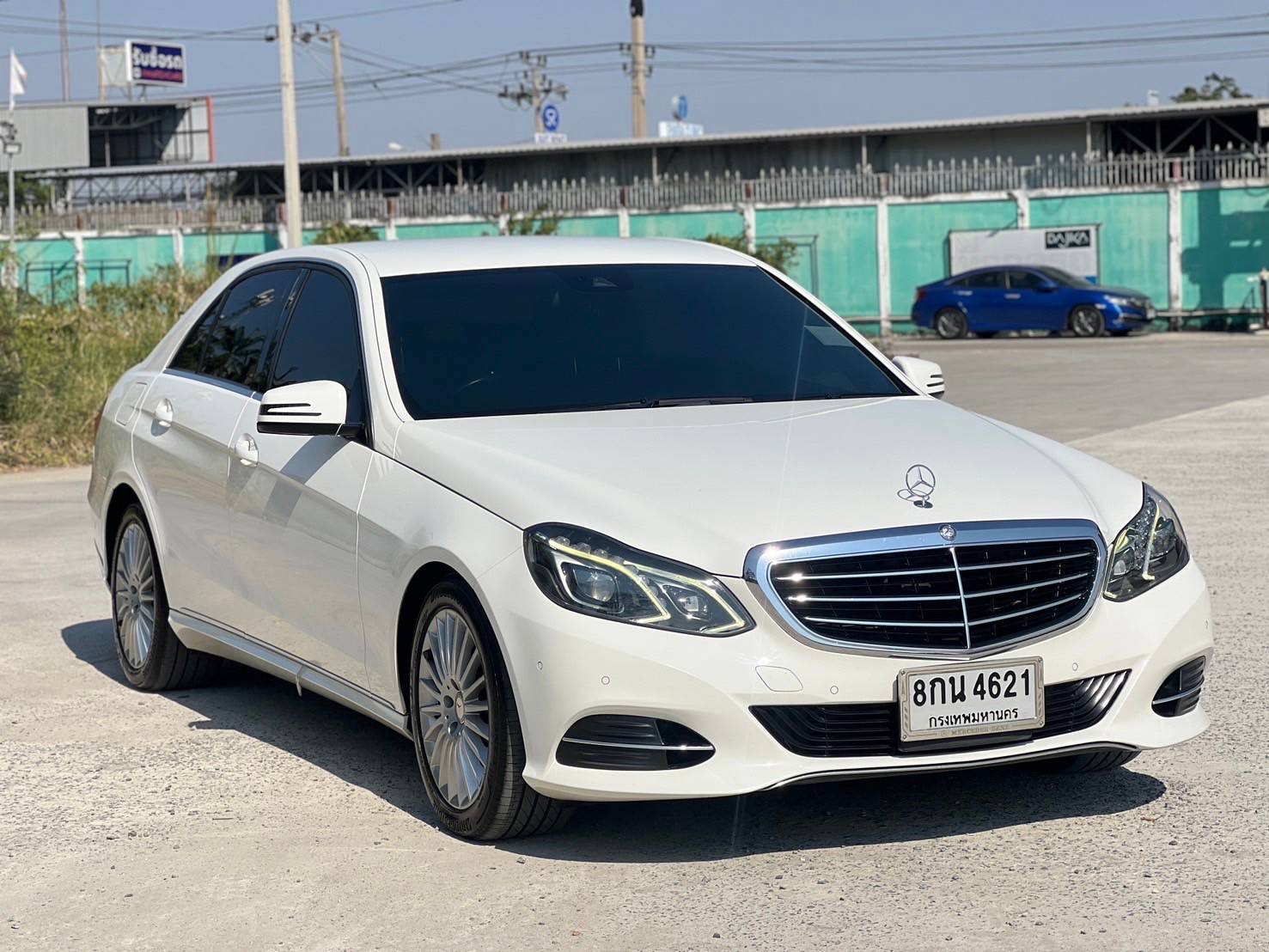 Mercedes Benz E300 Exclusive Bluetec Hybrid W212 ปี 2013