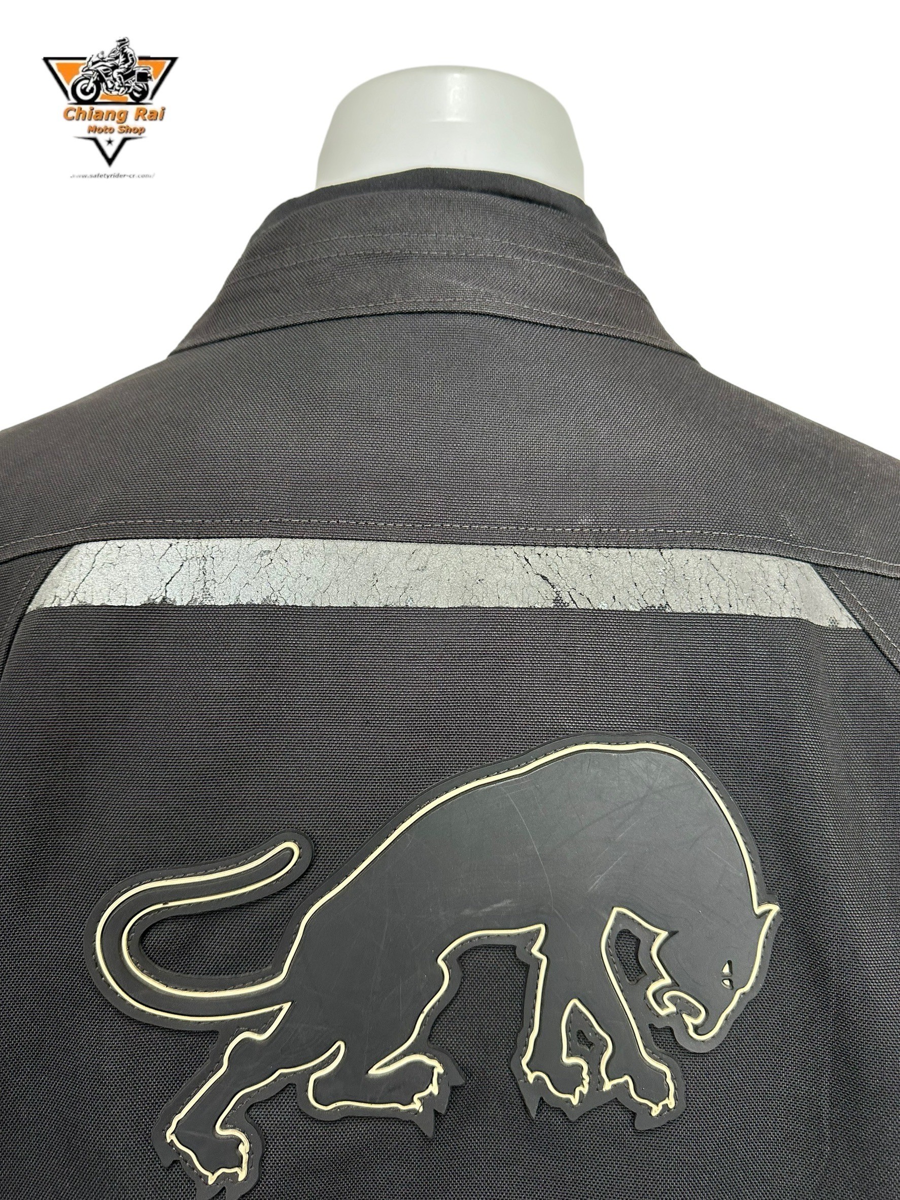 เสื้อขี่มอเตอร์ไซด์( มือสอง) RCTA 629: อก 52" ยาว 29"(XL) **furygan**