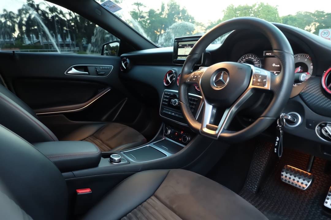 Mercedes Benz A250 AMG Sport ปี 2013