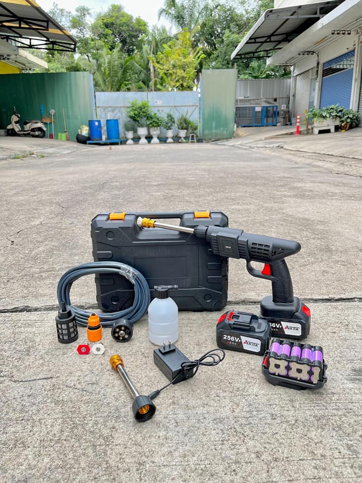ปืนอัดฉีดแรงดันสูงไร้สาย รุ่น 256V ยี่ห้อ Akita แบต 2 ก้อน แถมหัวปรับ 6 ระดับ แถมกระบอกโฟมแลนซ์