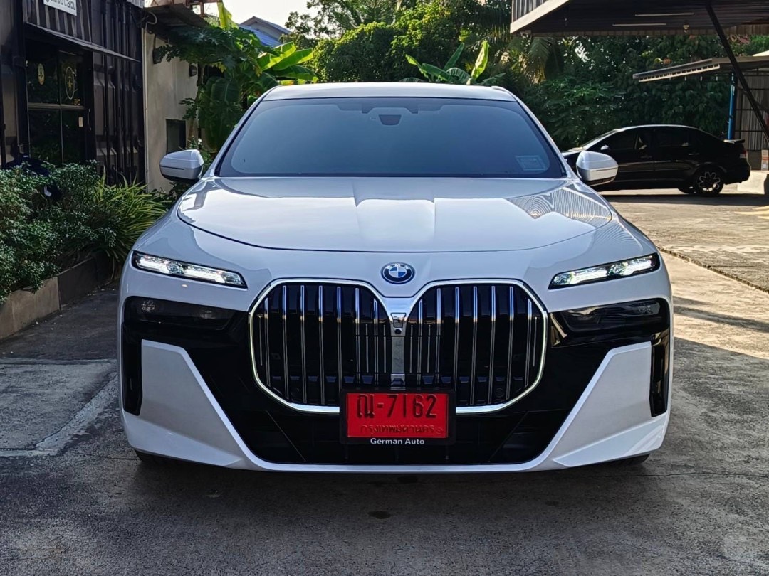 BMW 750e xDrive M Sport ปี 2024