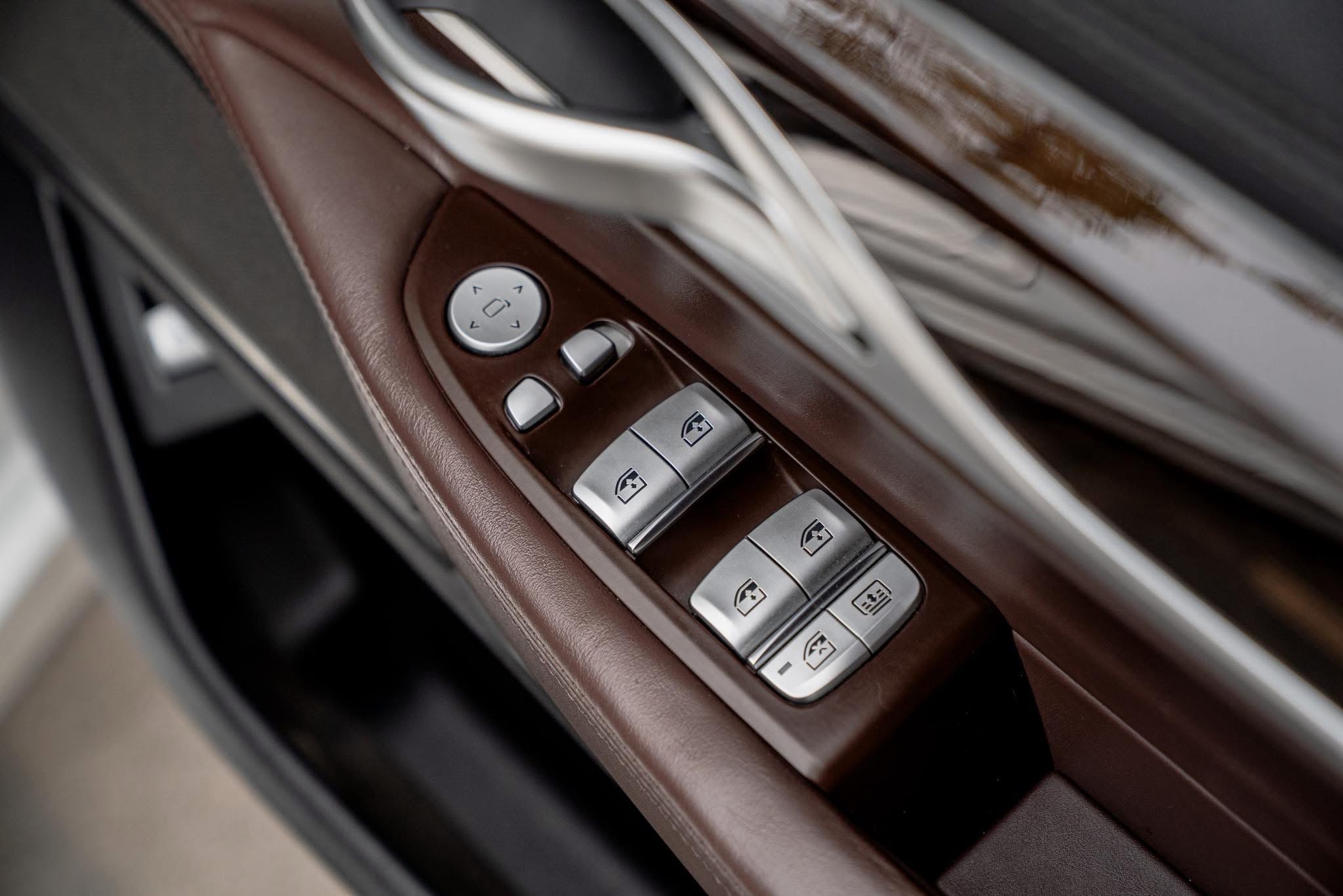 BMW 740Li Pure Excellence ปี 2017